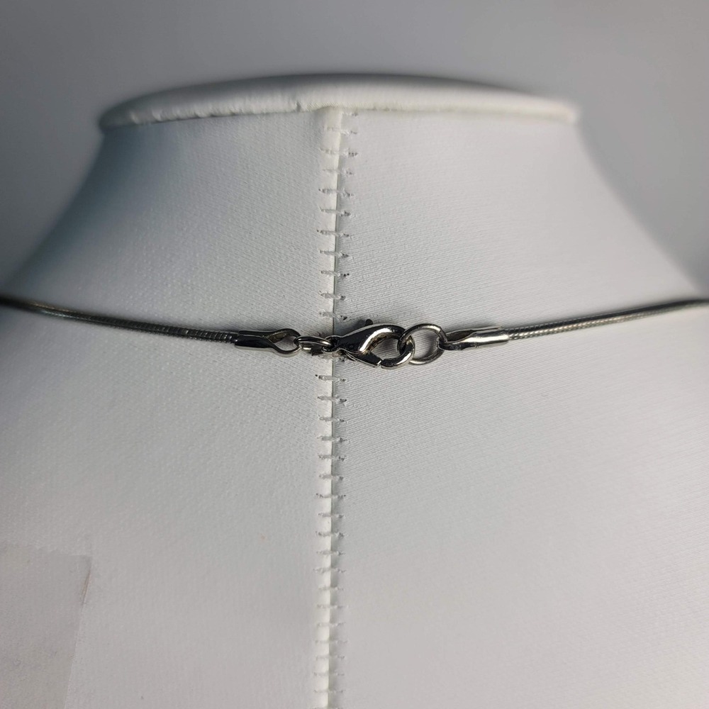 Silver Tone Snake Chain Necklace Oval Hoop Green Burgundy Beads Chic Minimalist - Picture 4 of 5